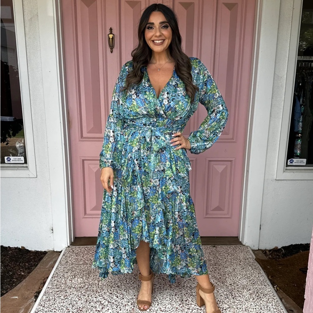 Elliatt Revolve Claude Ruffled Satin Maxi Dress Floral High Low hem Blue Small S - Picture 2 of 13